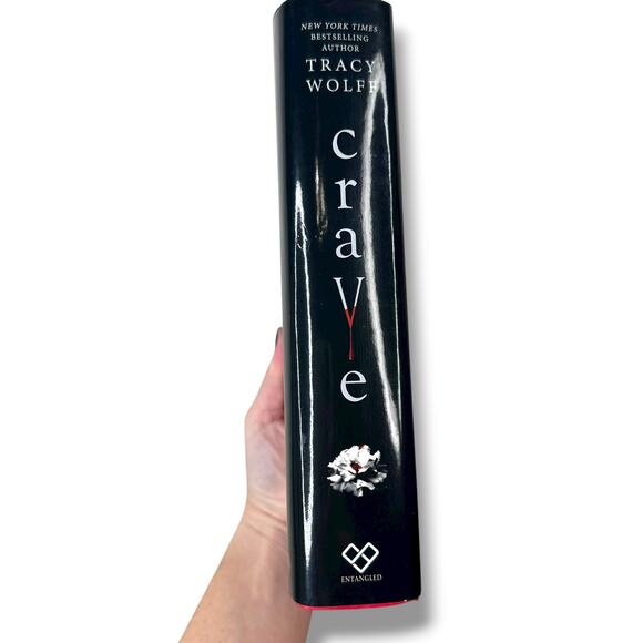 Crave ( Crave Series) #1 By: Tracy Wolff Hardcover Fantasy Romance Book - Picture 3 of 6